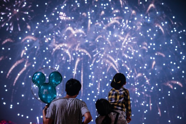 尚竞配资 新城市志｜乐园经济竞争日趋白热化，谁是“赢家”